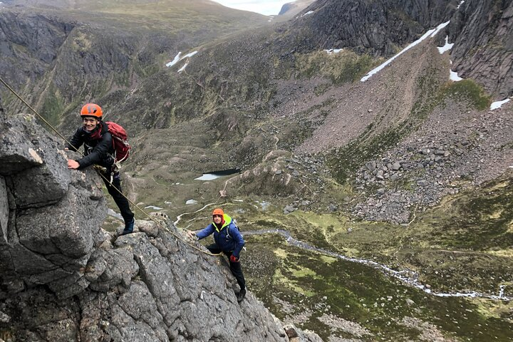 Private Guided Ridge Scrambling Experience in the Cairngorms - Photo 1 of 25